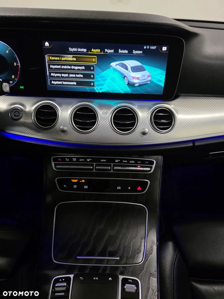 Mercedes-Benz Klasa E 220 d 9G-TRONIC AMG Line - 12