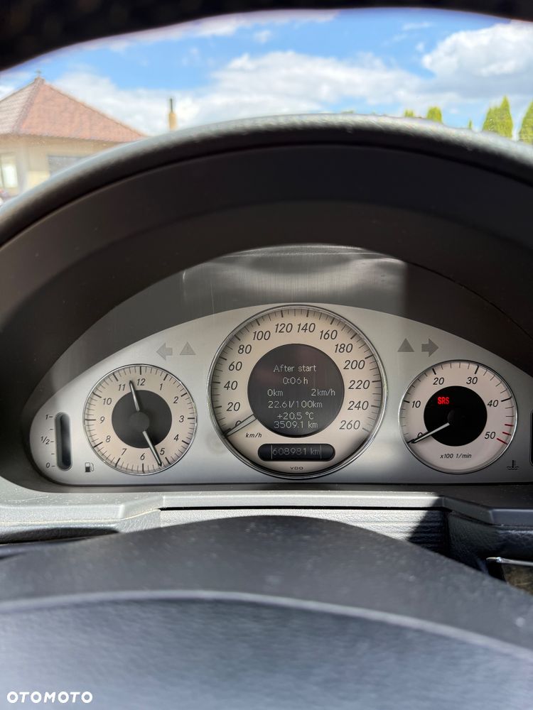 Mercedes-Benz Klasa E 320 CDI T Avantgarde - 8