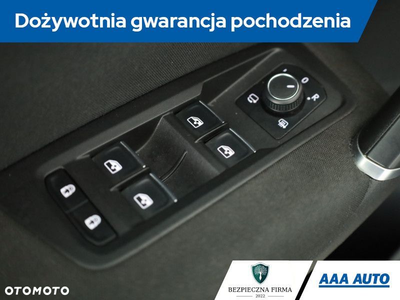 Volkswagen Touran - 20