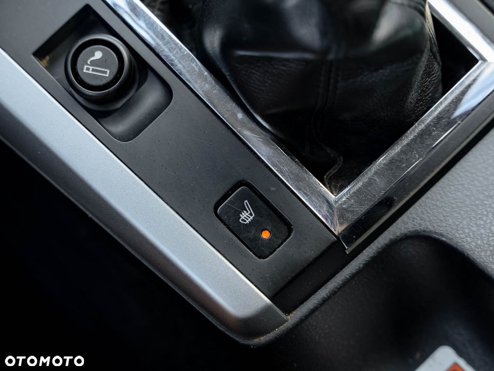Suzuki Grand Vitara 2.0 Comfort + - 27