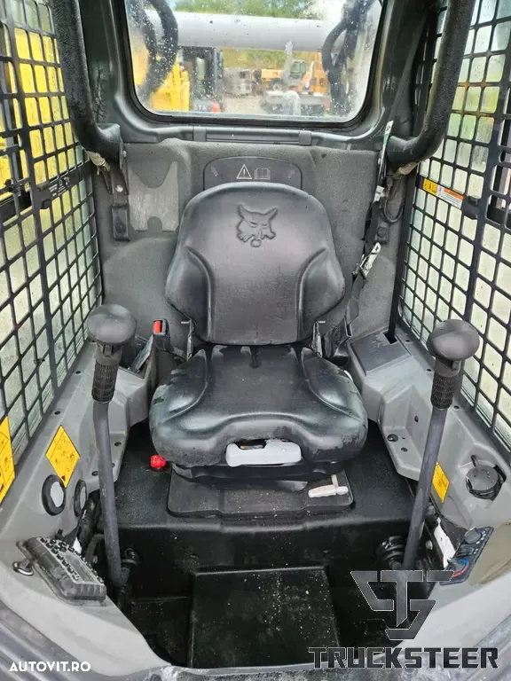 Bobcat S770 - 11