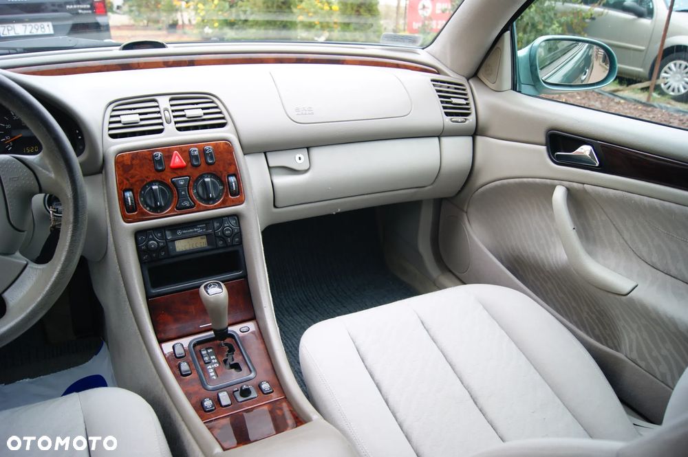 Mercedes-Benz CLK - 18