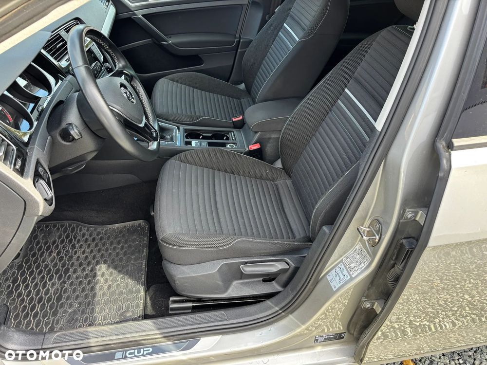 Volkswagen Golf 1.2 TSI BlueMotion Technology Cup - 12