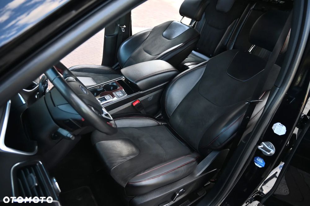 Ford Edge 2.0 EcoBlue Bi-Turbo 4x4 ST-LINE - 32