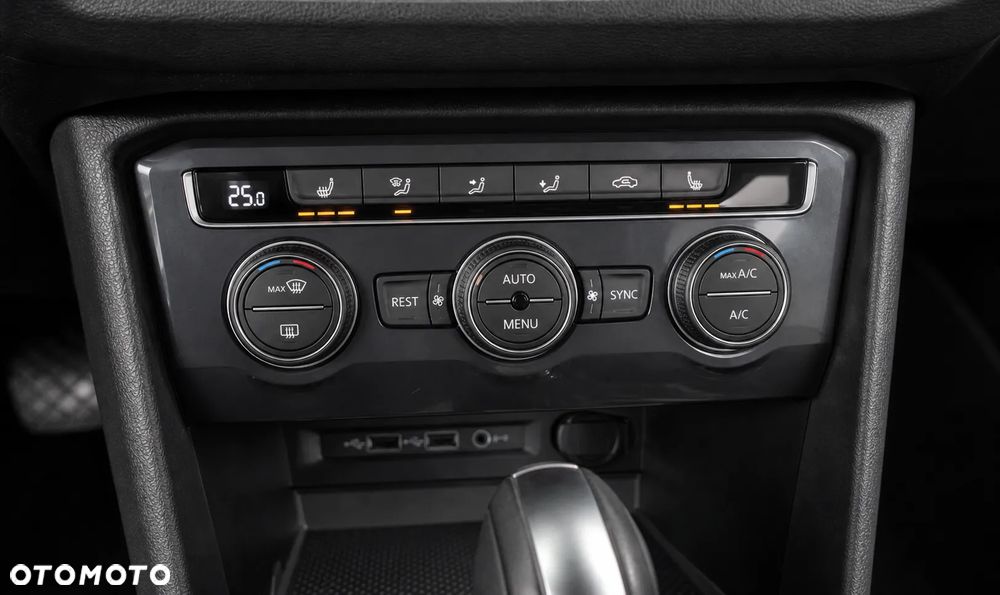 Volkswagen Tiguan 2.0 TDI SCR DSG Elegance - 14