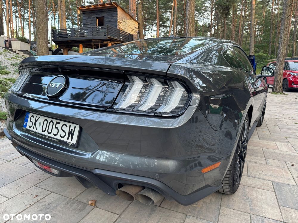 Ford Mustang 5.0 V8 GT - 4