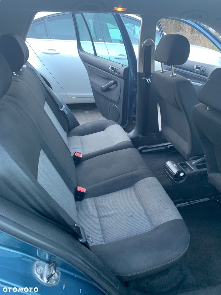 Volkswagen Golf - 9