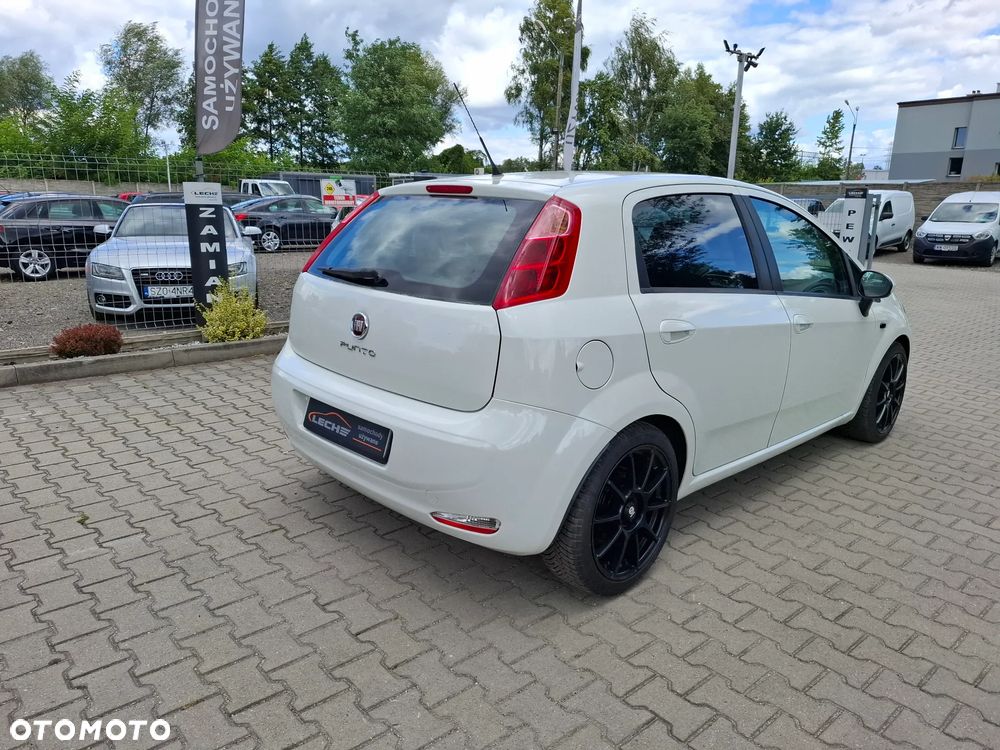 Fiat Punto 1.4 Easy S&S - 25