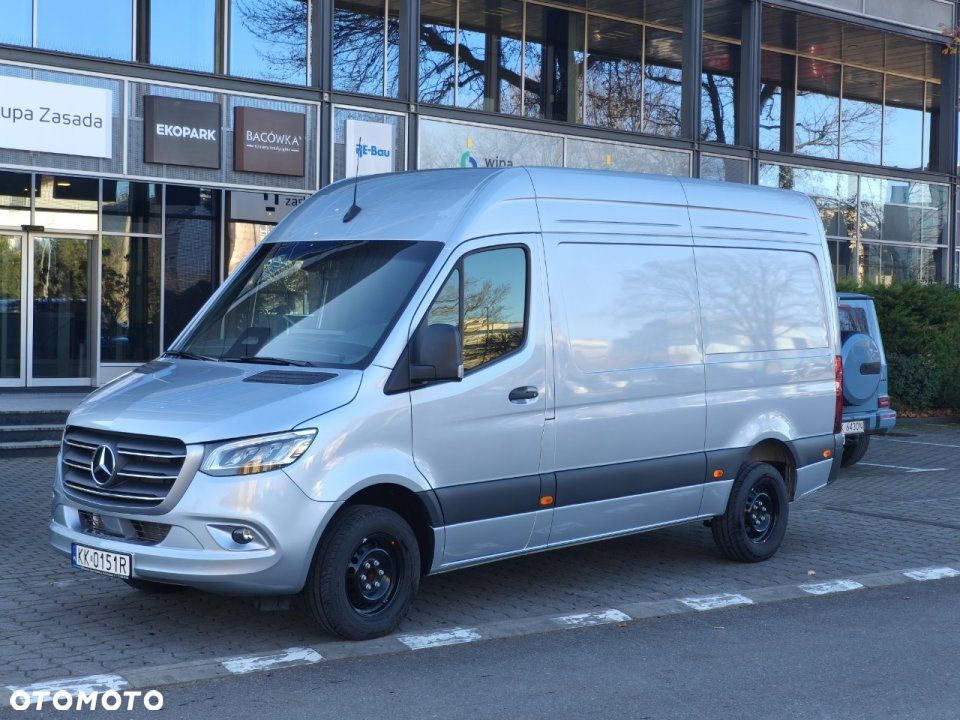 Mercedes-Benz Sprinter - 1