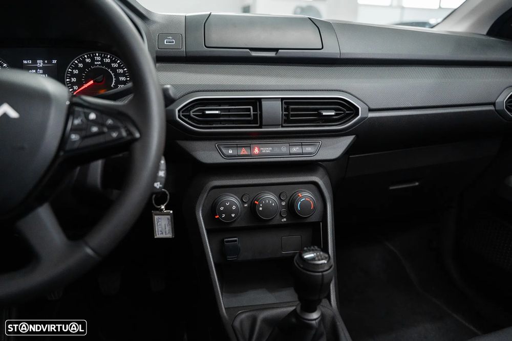 Dacia Jogger 1.0 TCe Essential 7L - 14