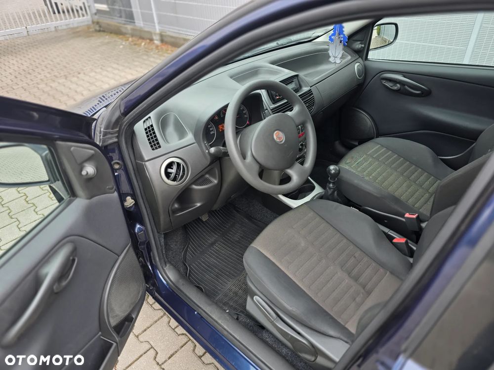 Fiat Punto 1.2 8V - 4