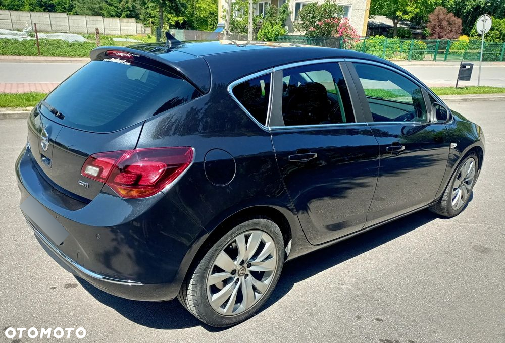 Opel Astra 2.0 CDTI Exklusiv - 5