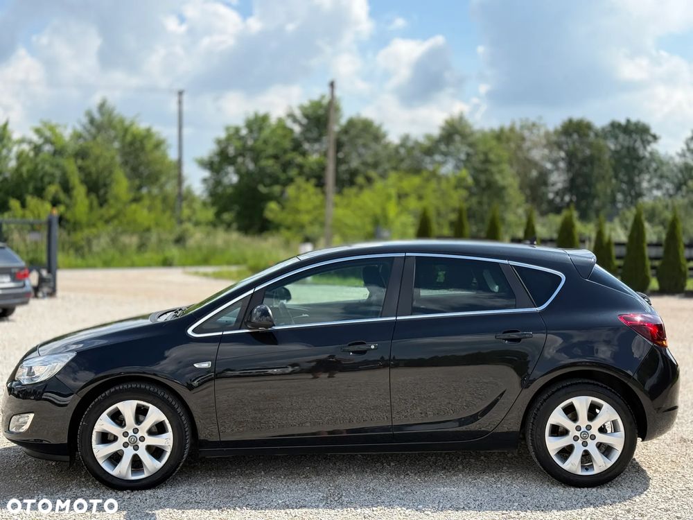 Opel Astra 1.4 Turbo Innovation - 11