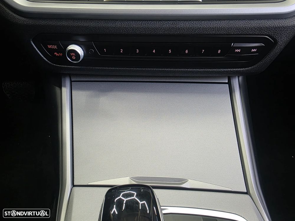 BMW 320 d ED Advantage Auto - 48