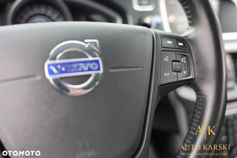 Volvo V40 - 16