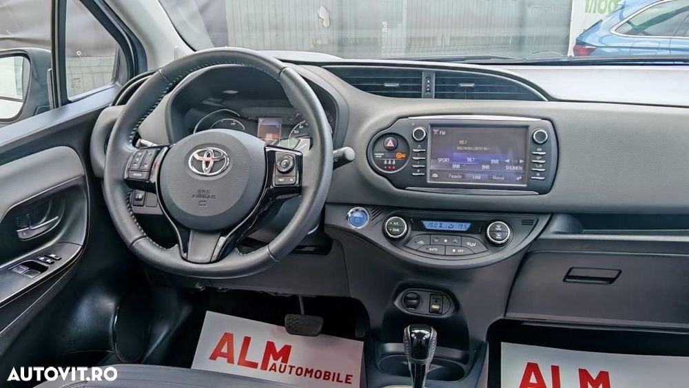 Toyota Yaris - 11