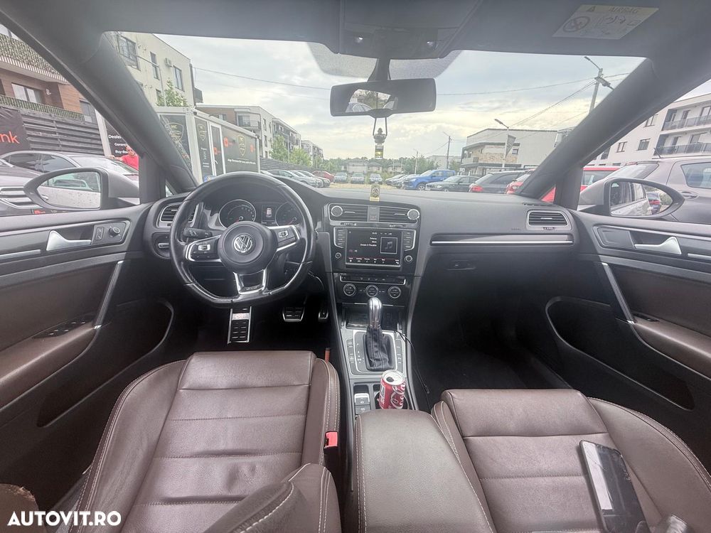 Volkswagen Golf Standard - 11