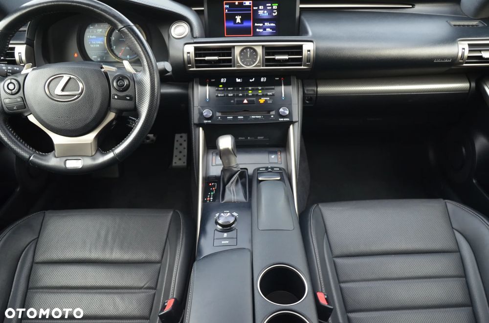 Lexus IS 250 F Sport - 33