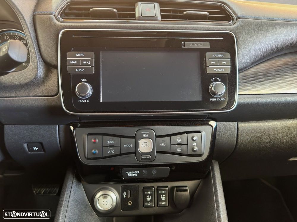 Nissan Leaf 40 kWh - 11
