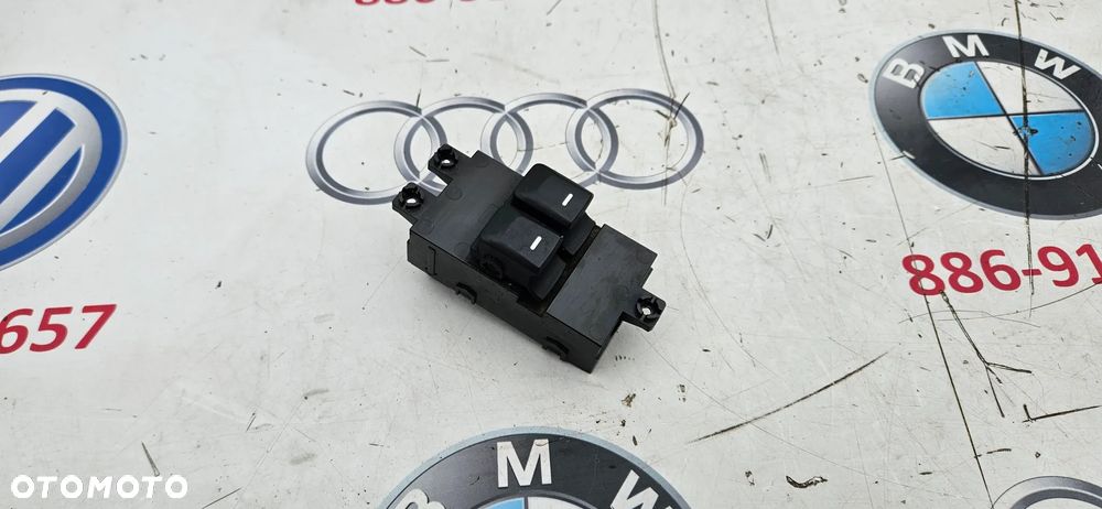 Kia Picanto 2 II 2011- wersja 5 drzwi 5D Sterowanie szybami przód lewy Panel szyb EUROPA - 1