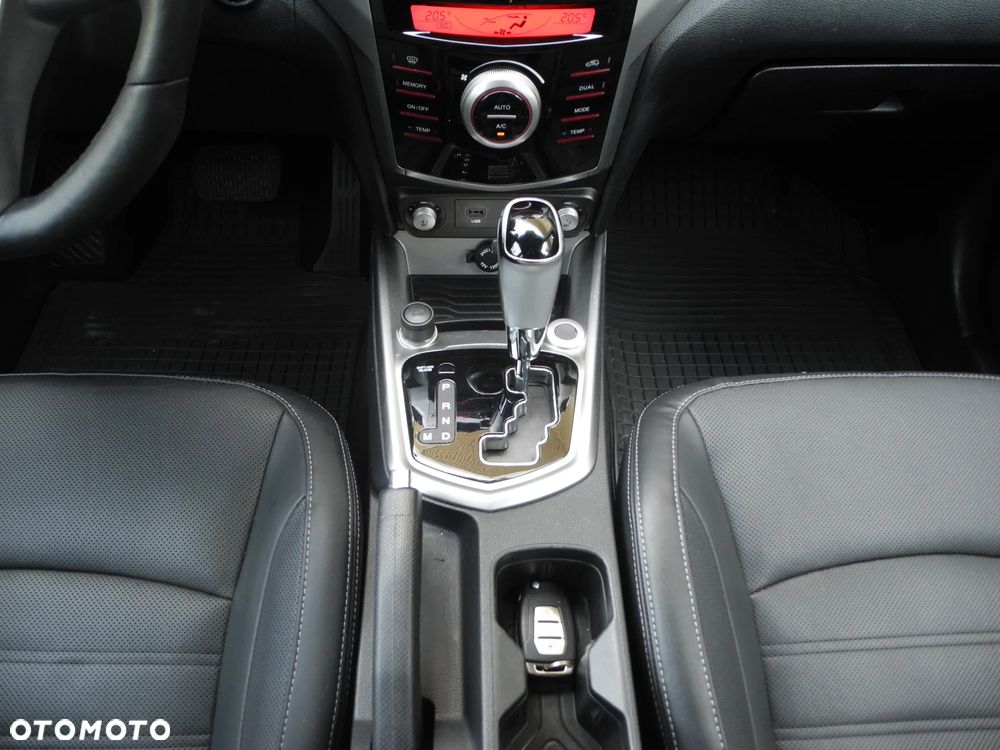 SsangYong/KGM Tivoli - 11