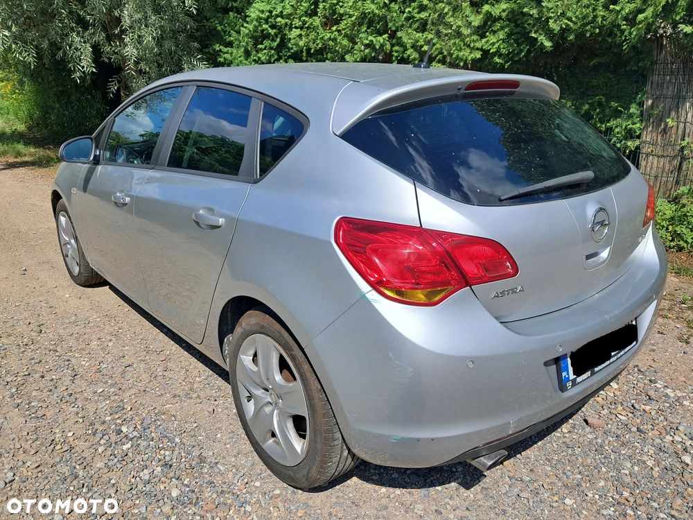 Opel Astra 2.0 CDTI DPF Automatik Cosmo - 16