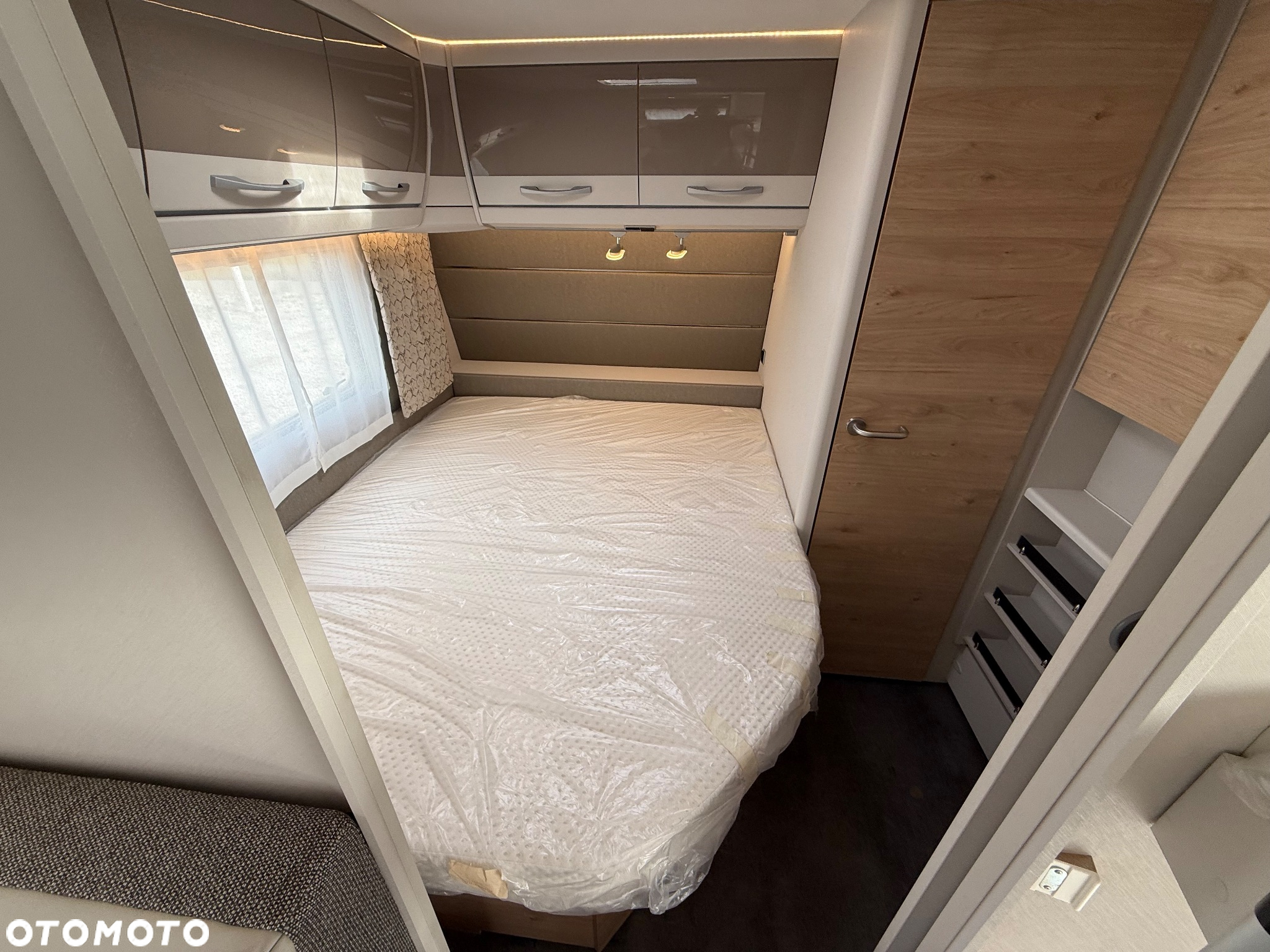 Dethleffs Nomad 730 FKR COMBI 6E Zimowa - 16