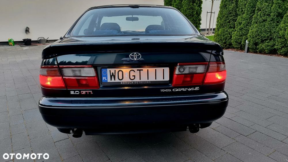 Toyota Carina - 3