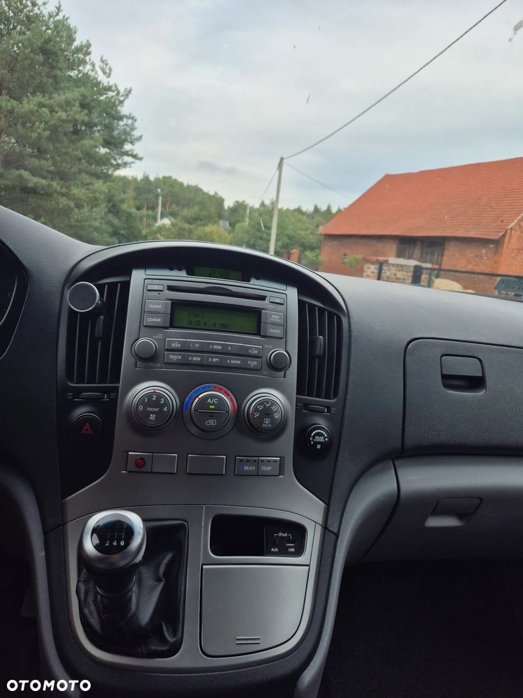 Hyundai H-1 2.5 CRDi Travel Comfort - 12