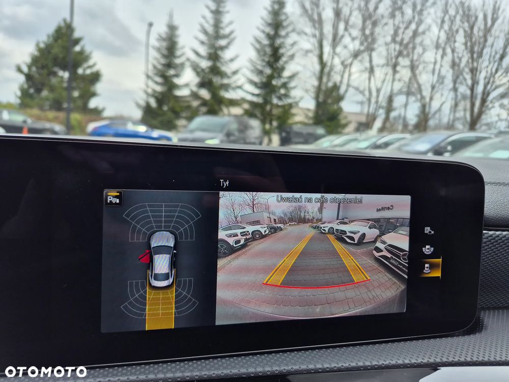 Mercedes-Benz CLA 180 7G-DCT - 22