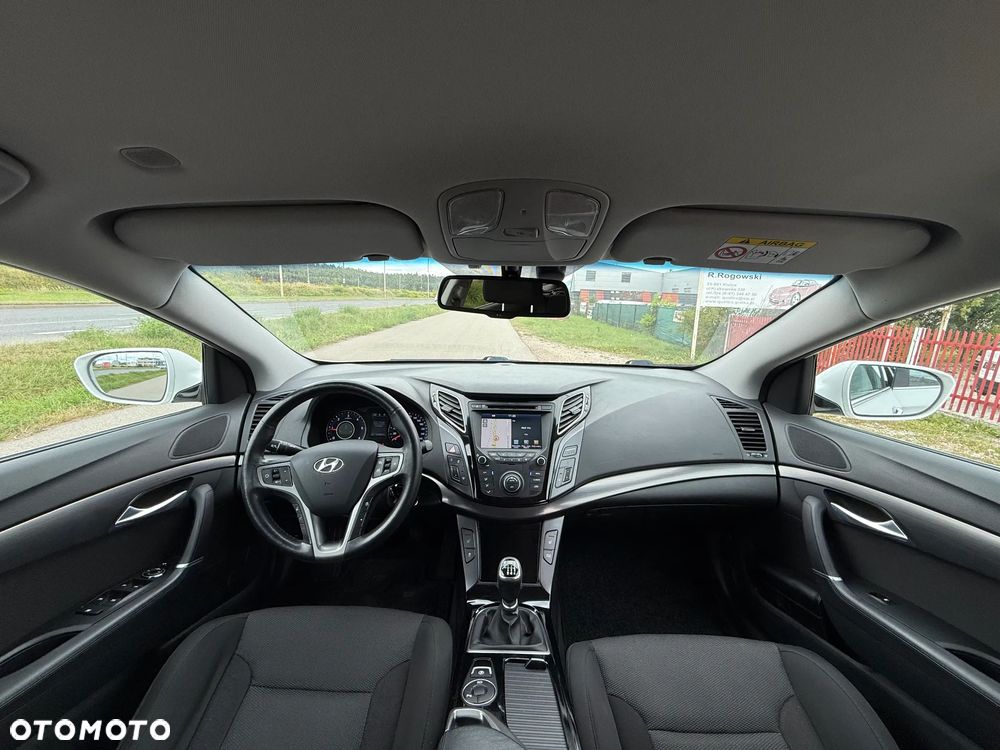 Hyundai i40 Kombi 1.7 CRDi Premium - 11