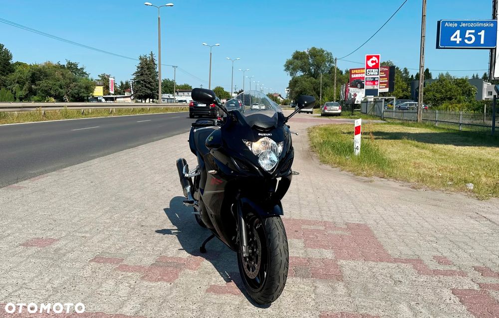 Suzuki GSX - 7