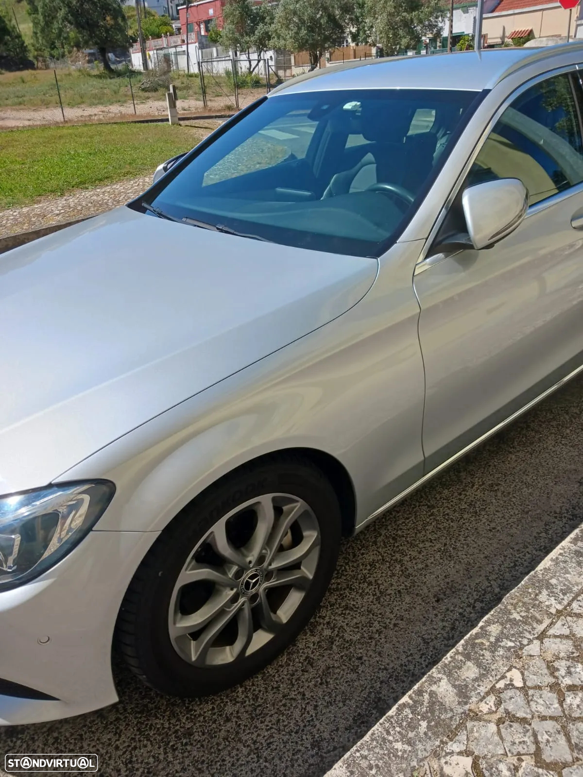 Mercedes-Benz 220 - 7