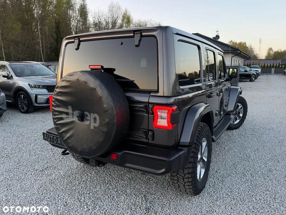 Jeep Wrangler 3.6 Unlim Sahara - 14