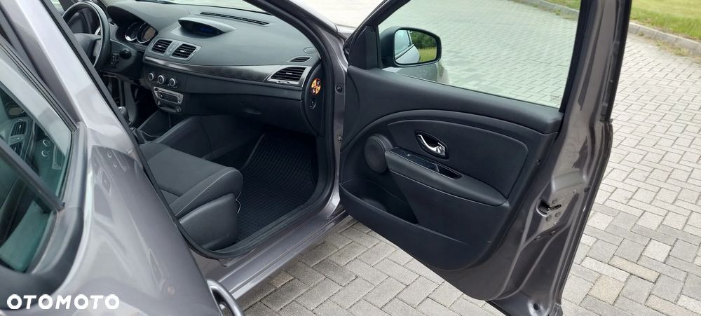 Renault Megane 1.6 16V Limited - 10