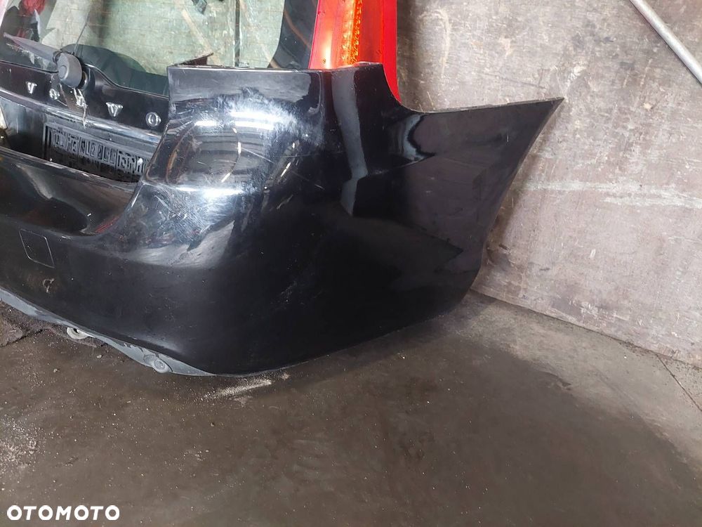 KOMPLETNY TYŁ VOLVO V70 III LIFT 019-26 KLAPA ELEKTRYCZNA ZDERZAK TYŁ LAMPY - 12