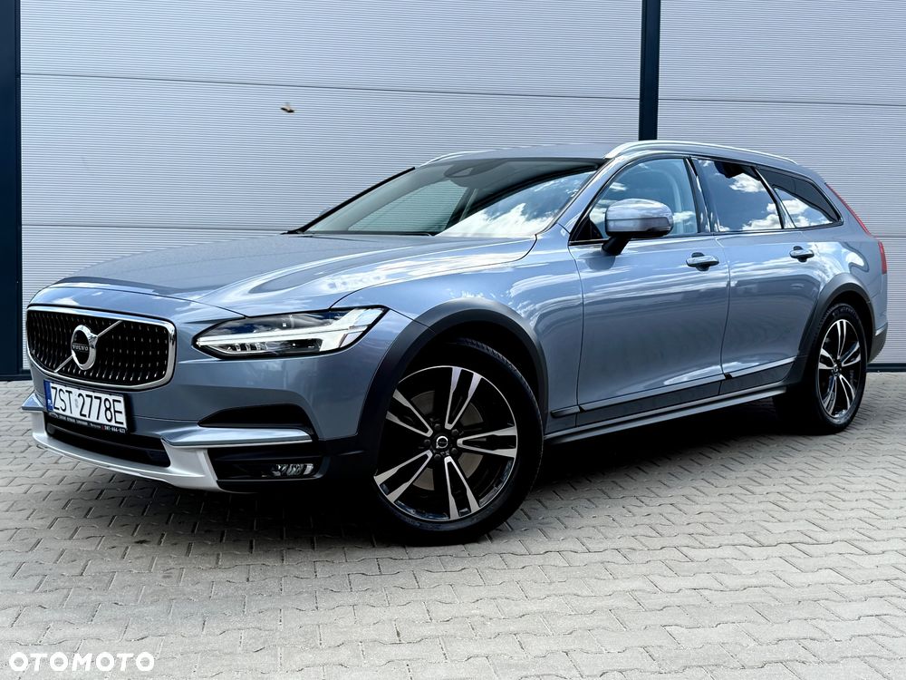 Volvo V90 Cross Country D5 AWD - 4