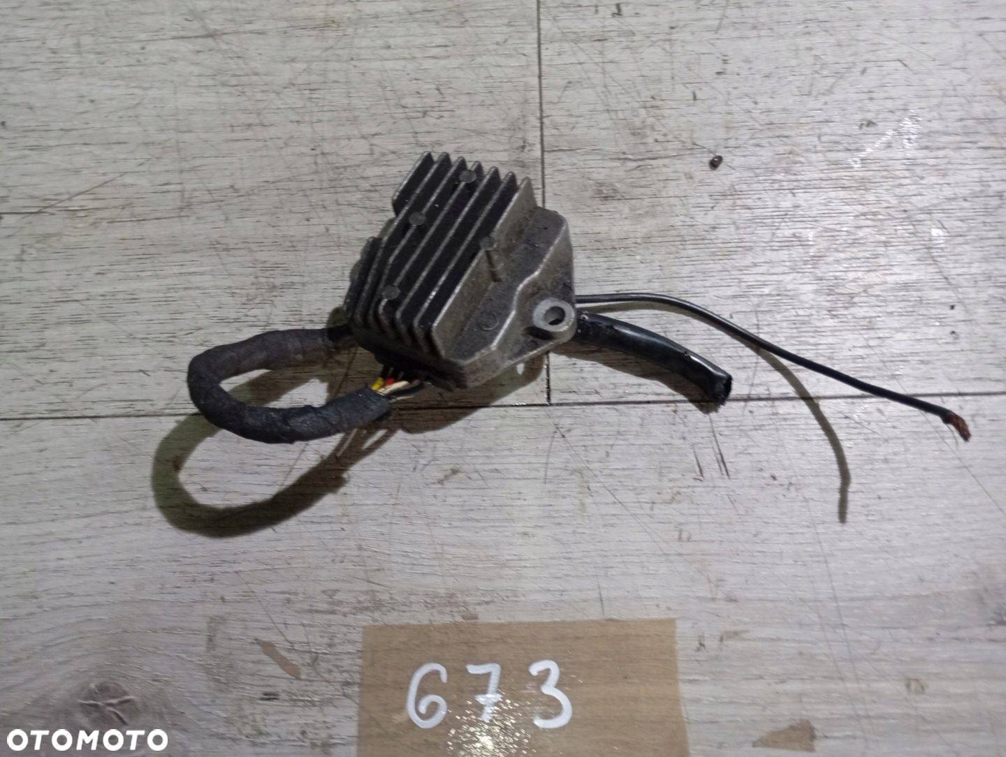 SUZUKI GSX 400 F FE GSX 400 XF REGULATOR NAPIECIA - 2