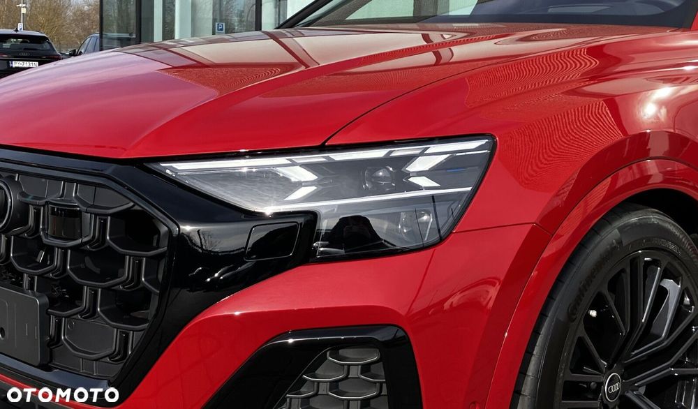 Audi Q8 - 12