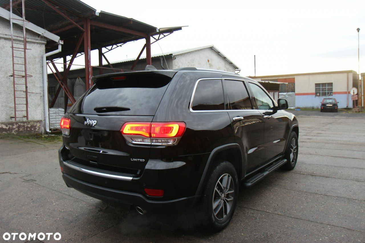 Jeep Grand Cherokee - 13