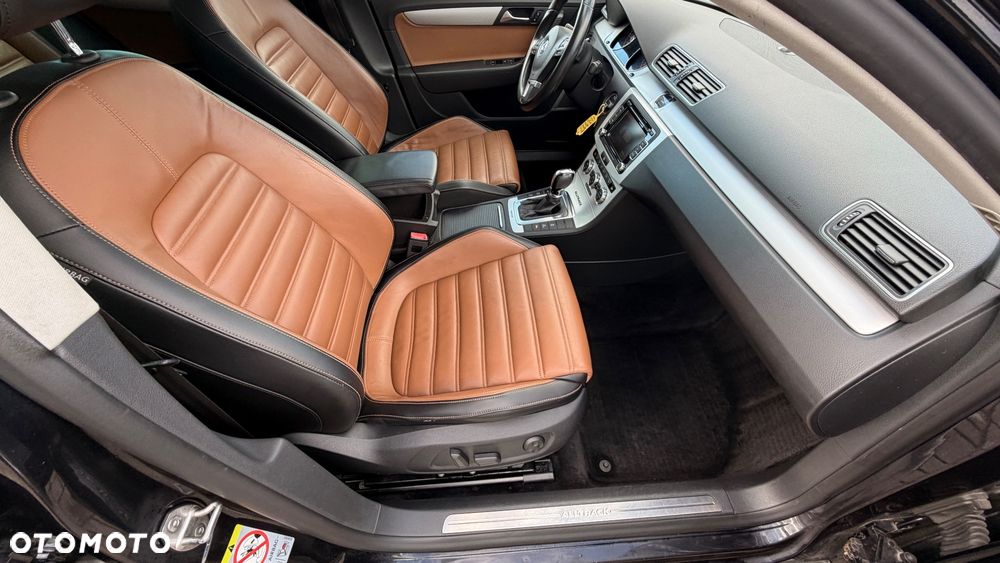 Volkswagen Passat Alltrack - 8