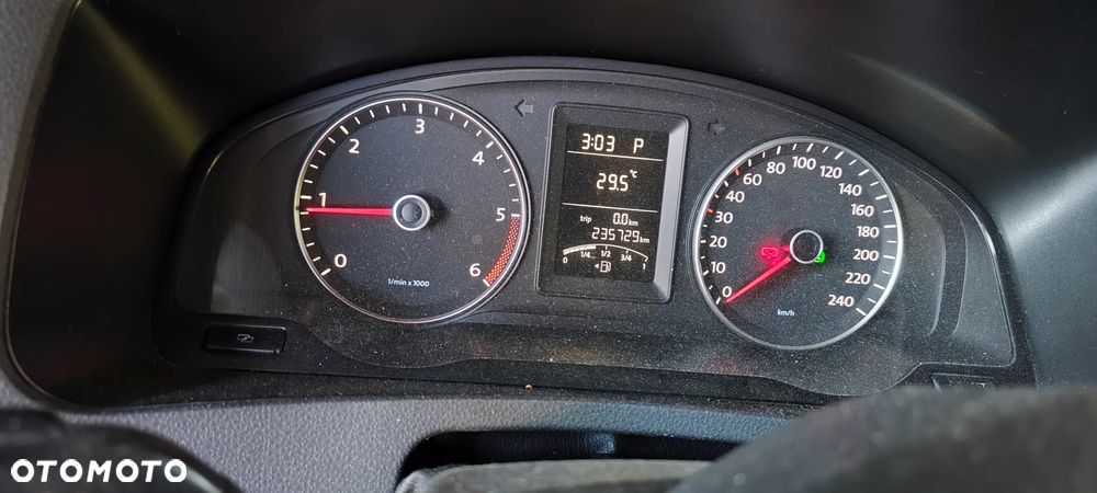 Volkswagen Transporter - 10
