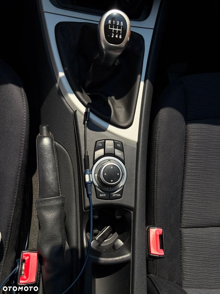 BMW Seria 1 118i - 21