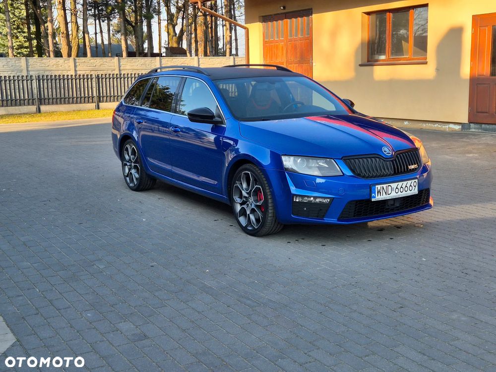 Skoda Octavia 2.0 TDI RS DSG - 2