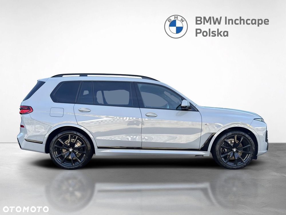 BMW X7 - 7
