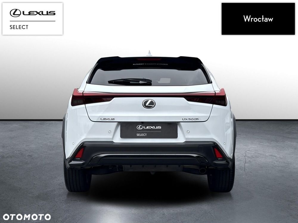 Lexus UX 300h F Sport Design - 4