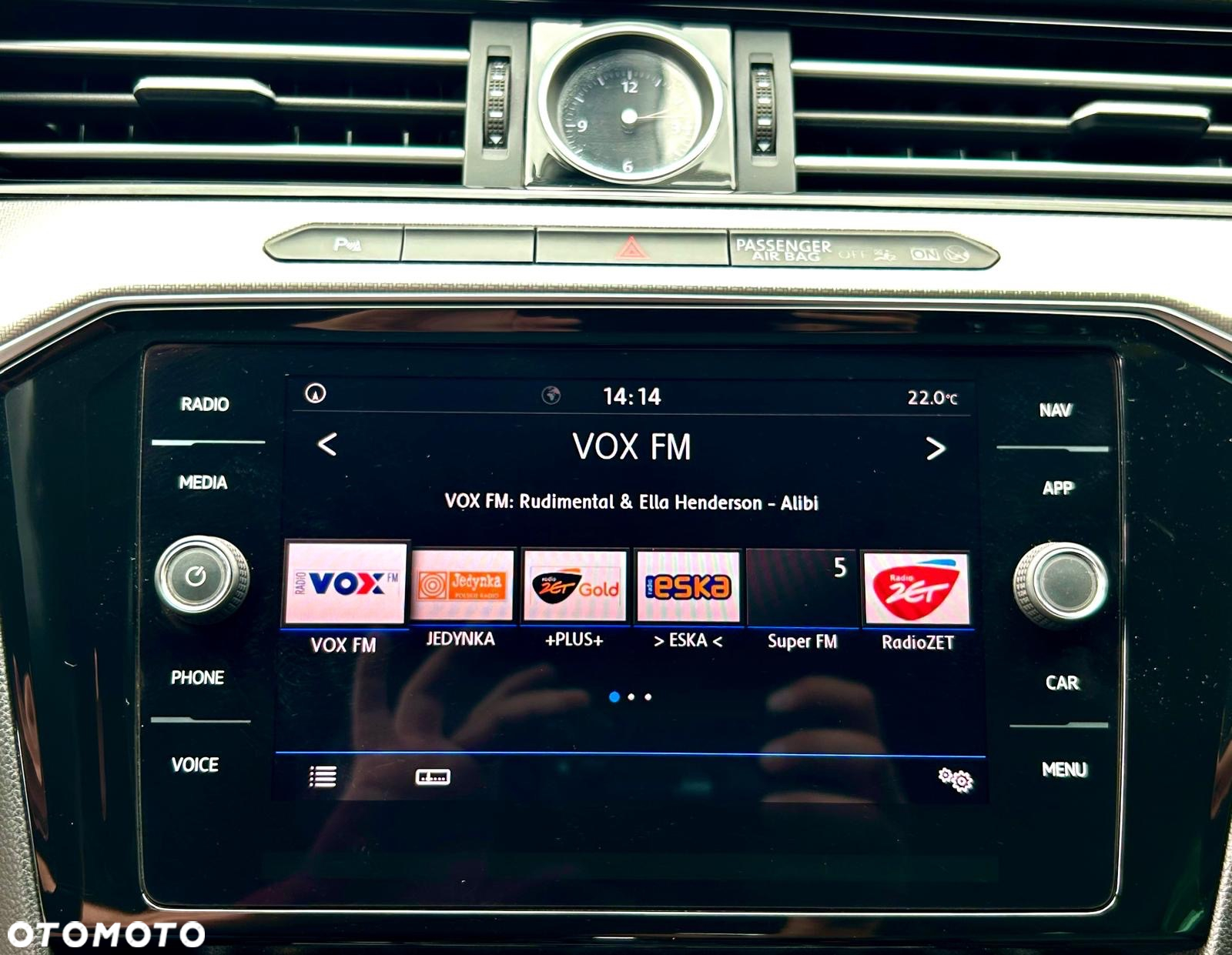 Volkswagen Passat Variant 1.8 TSI (BlueMotion Technology) DSG Highline - 29