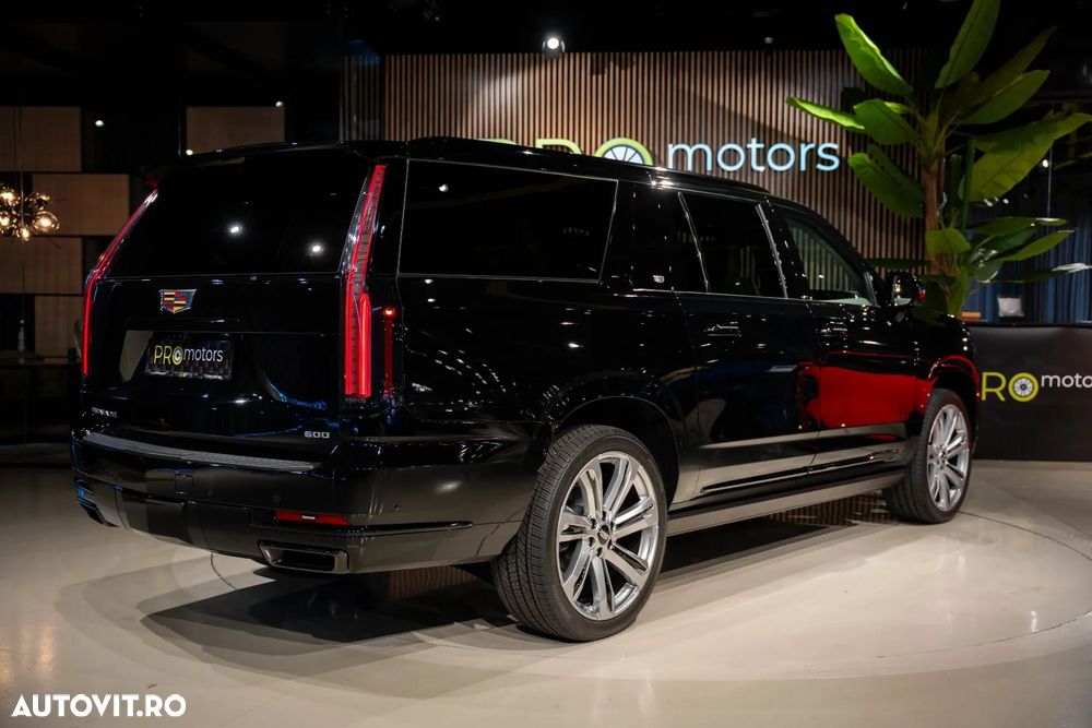 Cadillac Escalade - 15