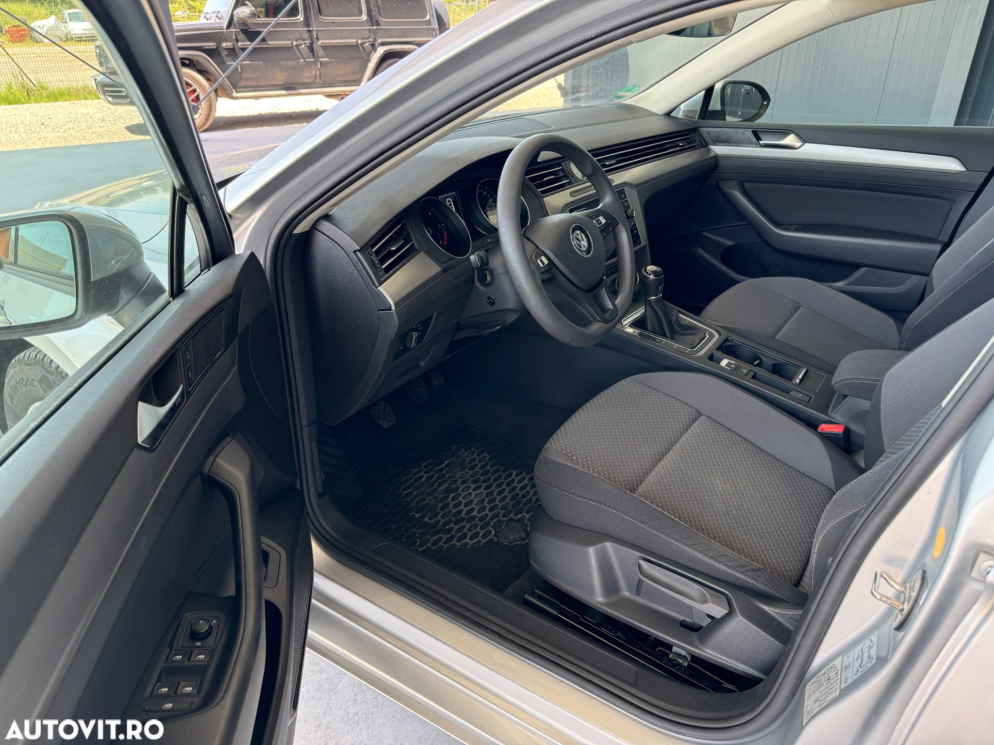 Volkswagen Passat - 13