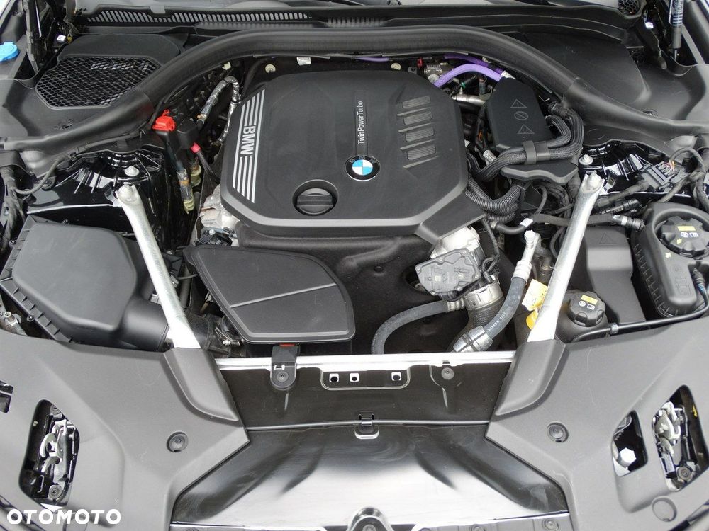 BMW Seria 5 520d xDrive MHEV M Sport sport - 25